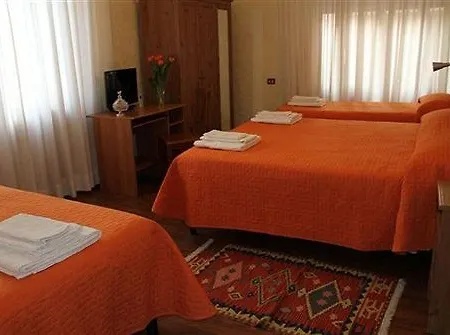 Kosher The In Bed & Breakfast