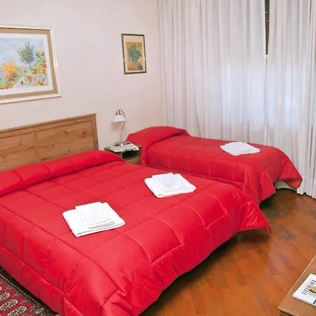 Kosher The In Bed & Breakfast 3*